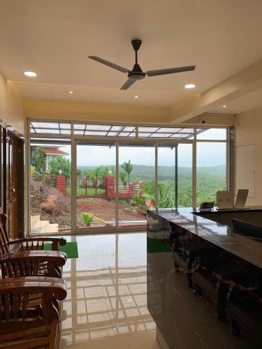 Anandi Hotel,Guhagar in Guhagar