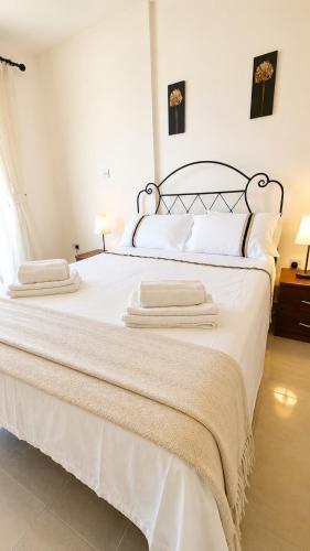 Pleasant Studio apartment, Z4 in Vanessa Complex in เปเยีย