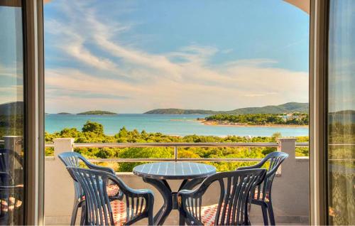 Viesnīcas āriene, Amazing Apartment In Sibenik With House Sea View in Zablace