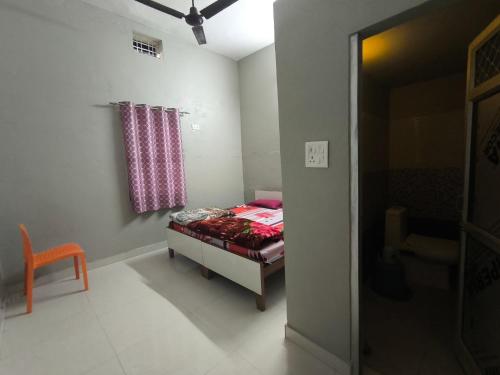 Vivek Hotel