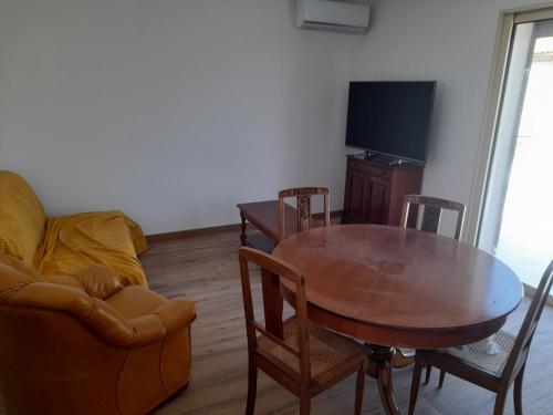 Location 2 à 4 personnes - Location saisonnière - Berre-l'Étang