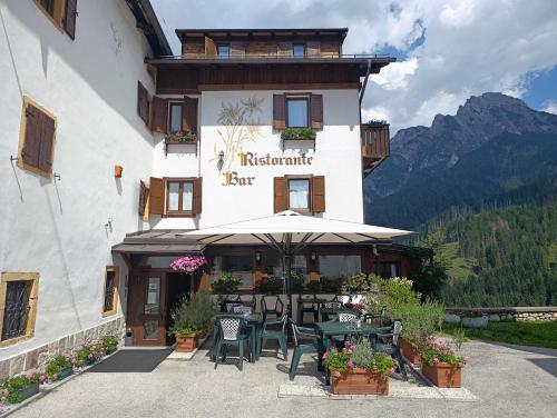 Albergo Stella Alpina - Obertilliach Albergo Stella Alpina - Obertilliach