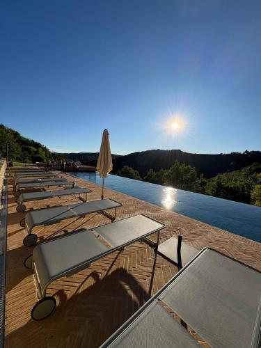 Borgo Isolabella - Wine & Vermouth Relais in Loazzolo