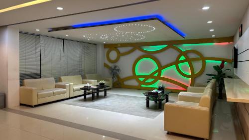 로비, Hotel Khan Palace Kuakata in 쿠아카타