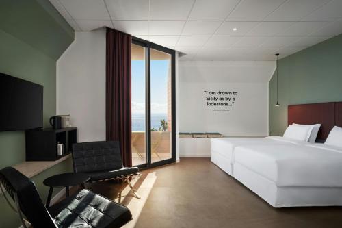 2 twin beds