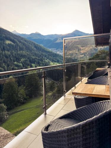 Le Refuge Hotel Restaurant in Axalp