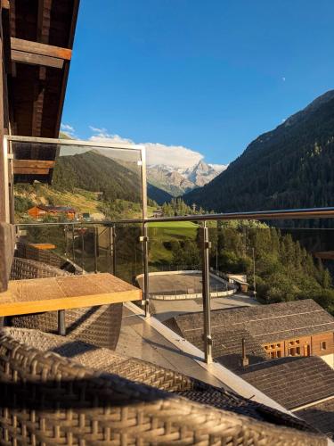 Le Refuge Hotel Restaurant in Axalp
