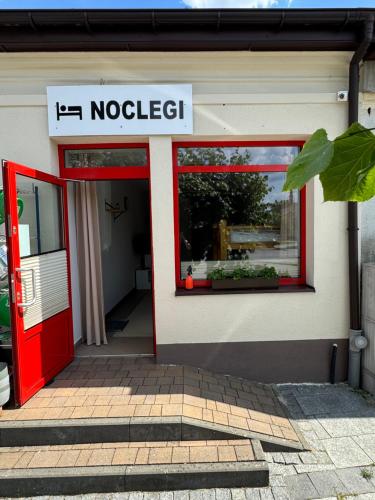 Nocleg krótkoterminowy w centrum Rakowa dla 4 osób (Nocleg krotkoterminowy w centrum Rakowa dla 4 osob) in Korytnica