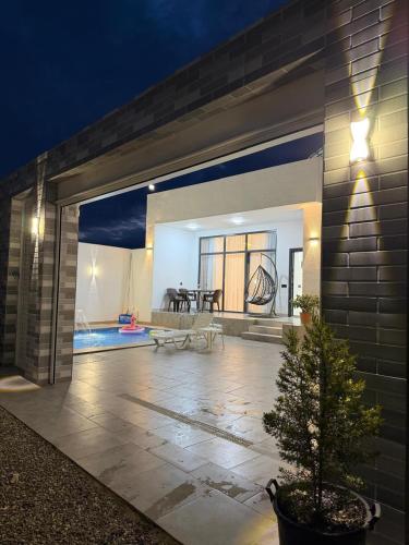 La Costa House in Goradil