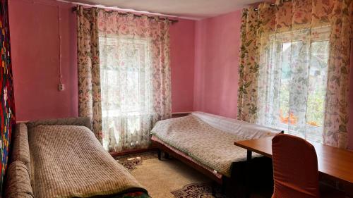 Razzak guest house in Jergalan
