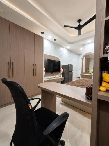 The Hidden Haven-Luxury Retreat in Badshahpur