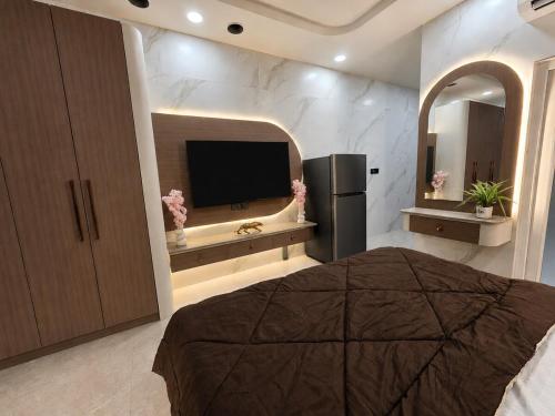 The Hidden Haven-Luxury Retreat in Badshahpur