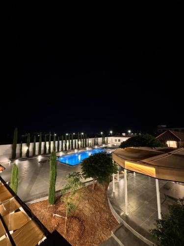 Reef Farm and Chalet in Al-Himmah Al-Ordonyah