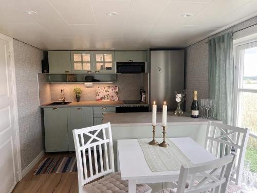 Iekārtas, 4 star holiday home in VISBY in Träkumla