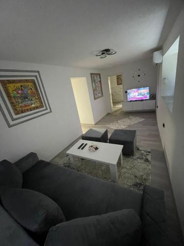 Apartment City Hall - image 2