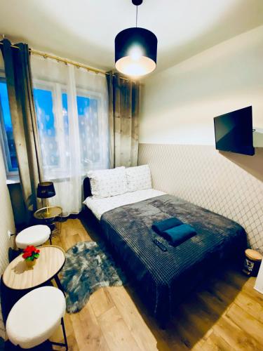 ClickTheFlat Wola Apart Rooms