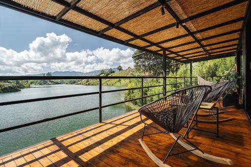 Cabaña Vista Represa Guatape con Muelle, Pool, Jacuzzi, Malla