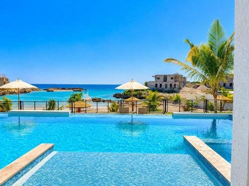 Ocho Rios Private Beach 2 Pools 2 Suites 3 Balconies in 플랜테이션 빌리지