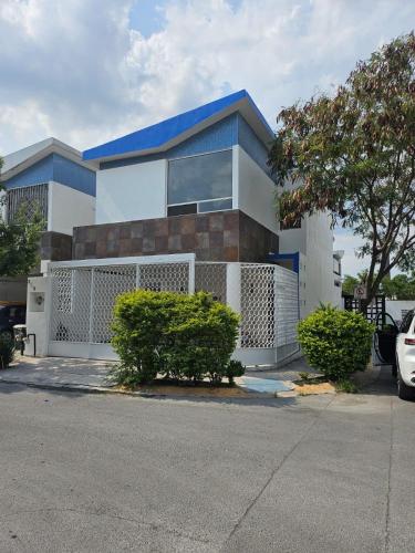 Monterrey Centrika Modern Residence