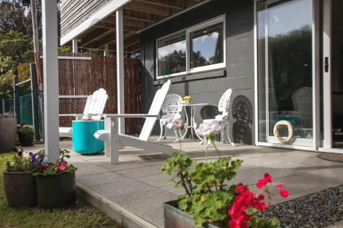 Facilities, Waikanae Beach Suite Retreat in Waikanae