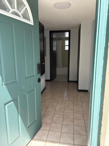 Előcsarnok, Comfortable studio with entrance and private parking in Orlando nyugat