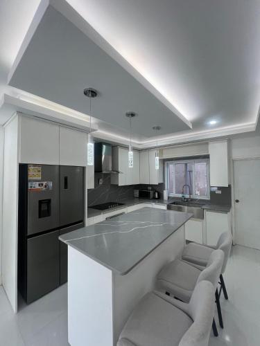 Deluxe two 2 bedroom in พริออรี