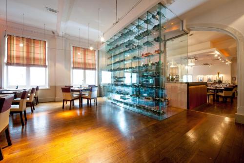 ร้านค้า, อะโบ๊ด แคนเทอร์บิวรี (ABode Canterbury) in แคนเทอร์บิวรี