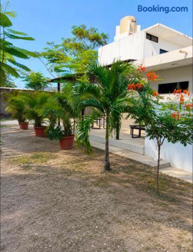 Dārzs, Villas La Vista in Congregación Juana Moza
