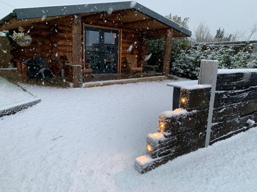 SeaSalt Cabin in Great Cowden