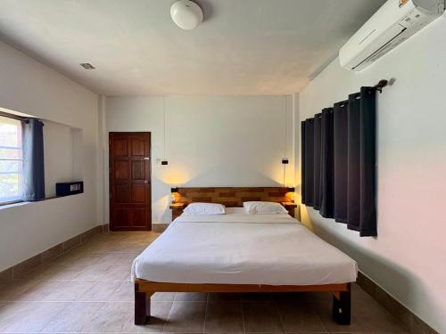 Coconut Bungalow near Welcome Inn Layan Beach, phuket