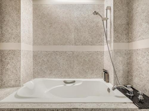 Bathroom, Guide Hotel Taipei Xinyi (HolyPro) in Xinyi District