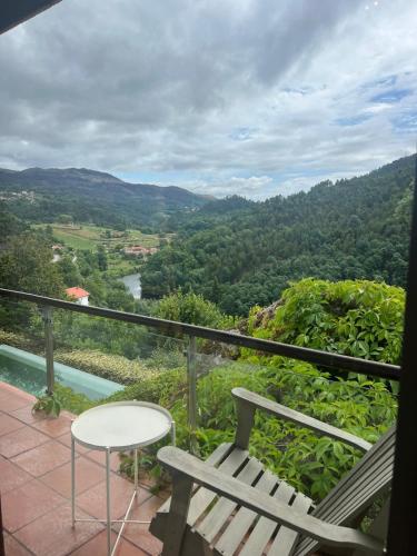 Infinity Villa Cavez - Luxury Retreat in โตรฟา