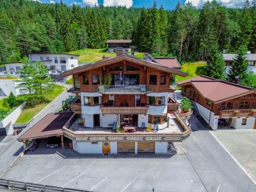 Schickster Sky Lodge und Chalet Rossi