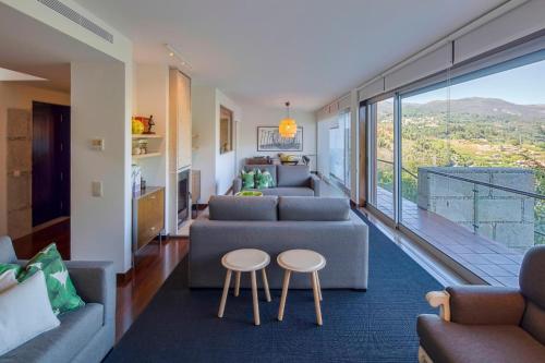 Infinity Villa Cavez - Luxury Retreat in โตรฟา