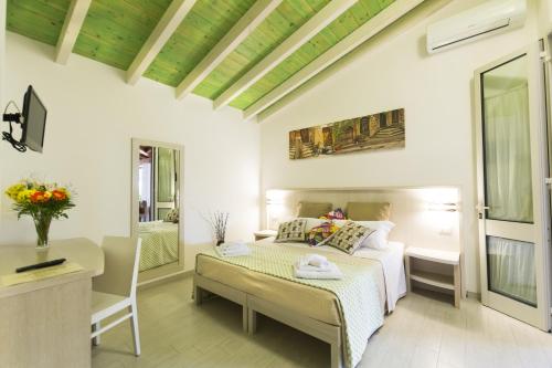 1 queen bed