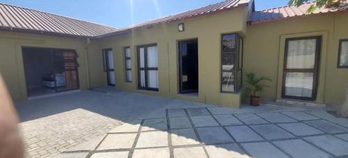 Rundu Rainbow Guesthouse in Rundu