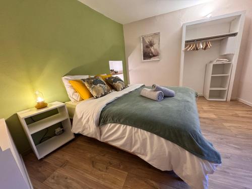 Maison familiale avec rooftop - Le cocon de pierres in Saint-Germain (Rhône-Alpes)
