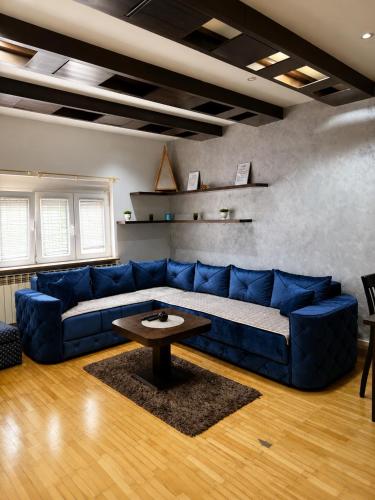 Apartment Central Square