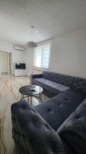 Apartmani Ameti 3