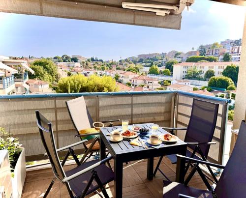 Modern renovated 1 bedroom apartment in Antibes