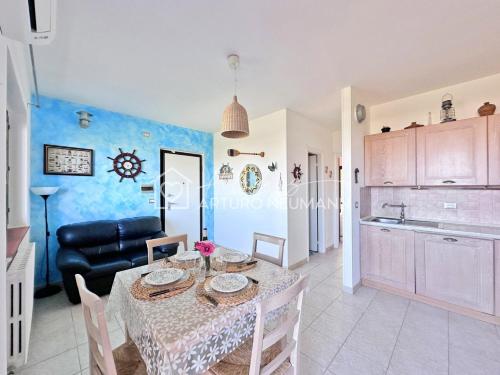 247 APPARTAMENTO BILO AL PRIMO PIANO CON TERRAZZO VISTA MARE - climatizzato SPIAGGIA E NAVETTA PRIVATA AL WHITE BEACH CLUB INCLUSA