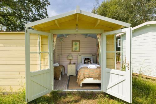Iekārtas, Gorgeous Luxury Cabin in the Woods - Cotswolds - Pass the Keys in Loverlemingtona