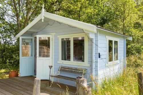 Iekārtas, Beautiful Glamping Cabin with Stunning Views - Pass the Keys in Loverlemingtona