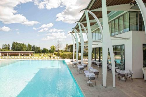 90018842 Riviera Golf Resort