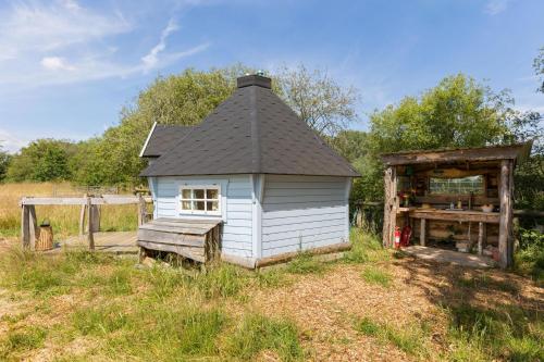 Iekārtas, Spectacular Glamping Cabin in the Woods-Cotswolds - Pass the Keys in Loverlemingtona