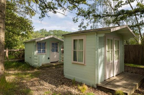 Iekārtas, Spectacular Glamping Cabin in the Woods-Cotswolds - Pass the Keys in Loverlemingtona