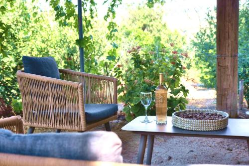 Dārzs, Hidden Valley - Charming 2BR House in Miliou in Miliou