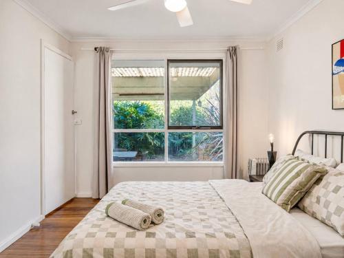 Cozy 4-Bedroom family House in Wantirna in 萬提那