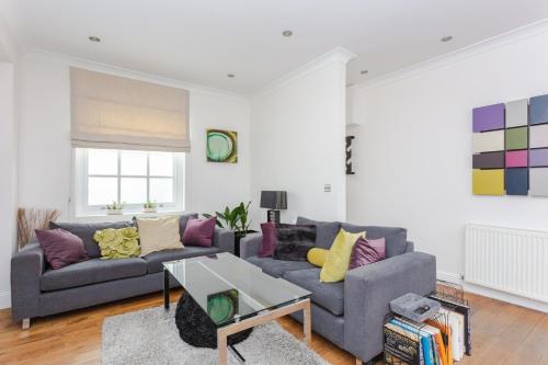 Stylish 3 Bedroom Home With Garden Near Kings Cross gîte à louer Crestfield