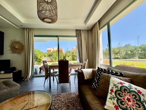 Létesítmények, Eden Island Escape 2BR - Near Beach and Pools in Sidi El Haj Bou Derbala